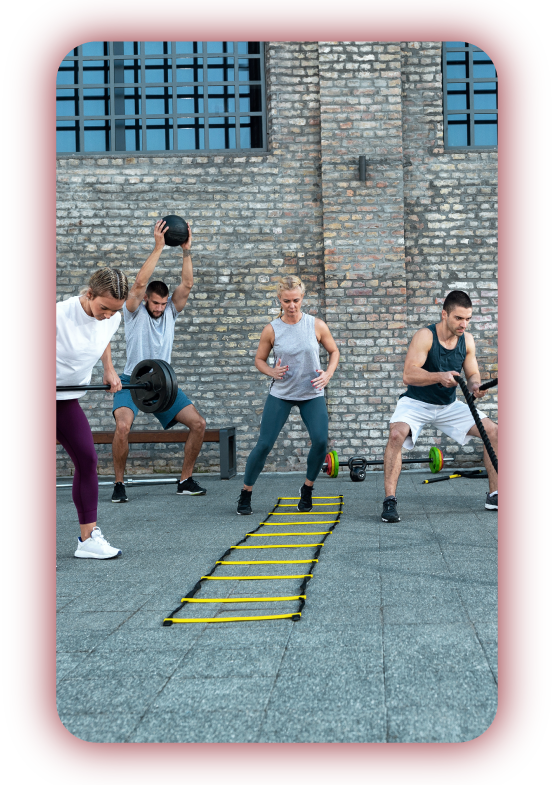 Groupe de cross training avec halo rouge